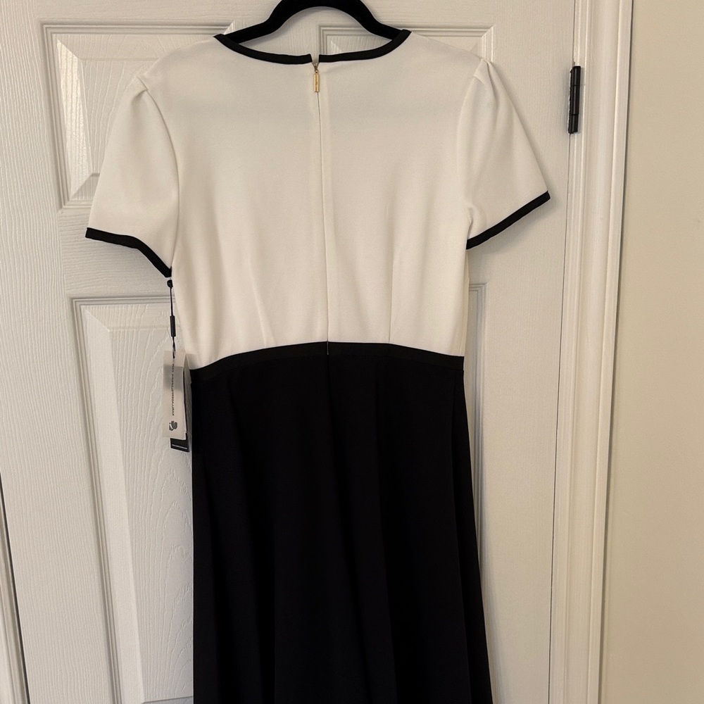 New, Never worn - Karl Lagerfeld Black and White Mini Dress - Picture 3 of 3